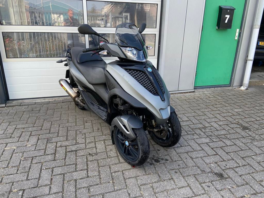 Piaggio MP3 Yourban 300 LT Akrapovic Autorijbewijs, Scooter, Sportuitlaat, Automaat, 278 cc