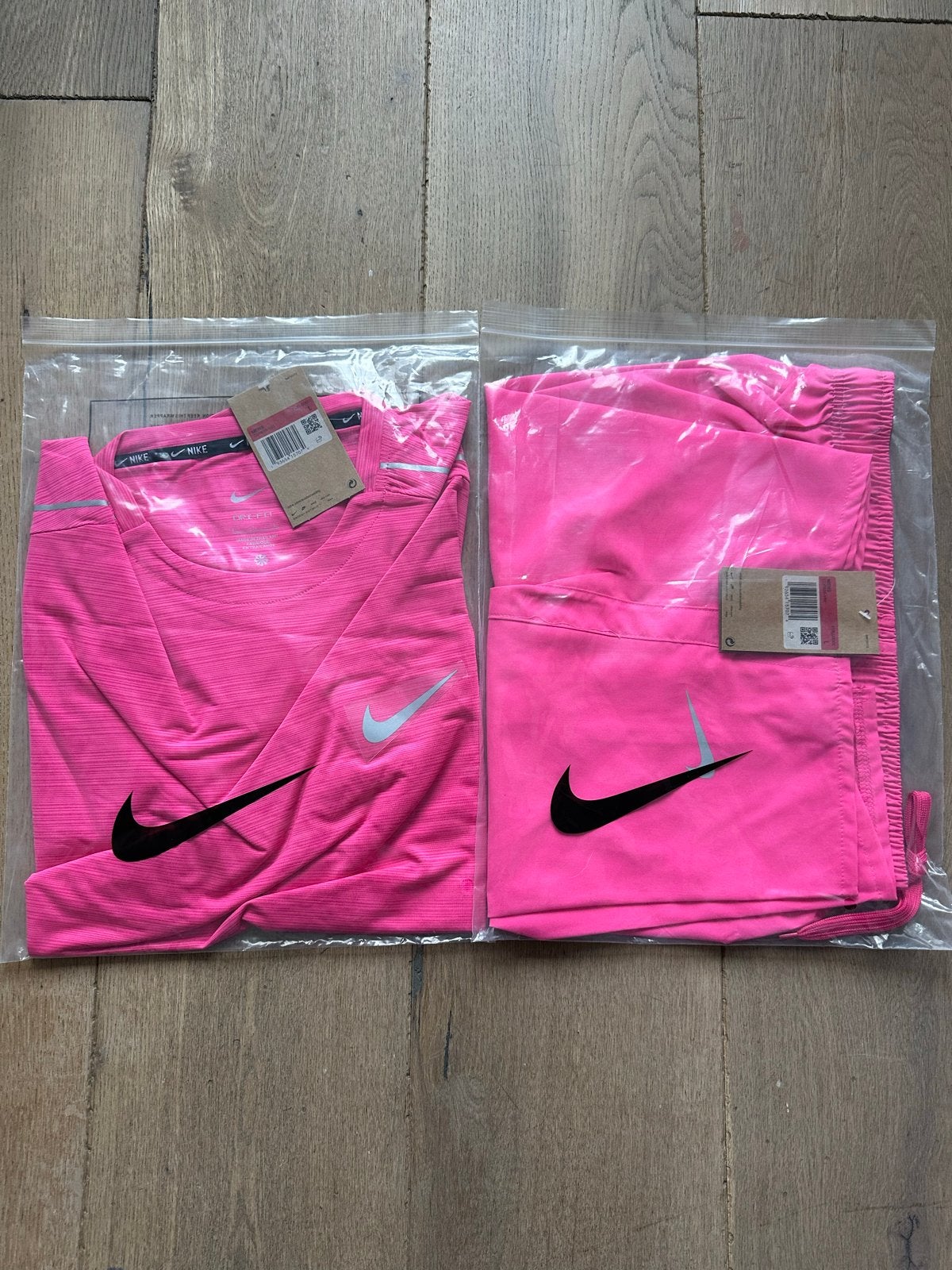 Nike Miller Setje Roze Maat L, Maat 42/44 (L), Nieuw, Ophalen of Verzenden, Hardlopen of Fietsen