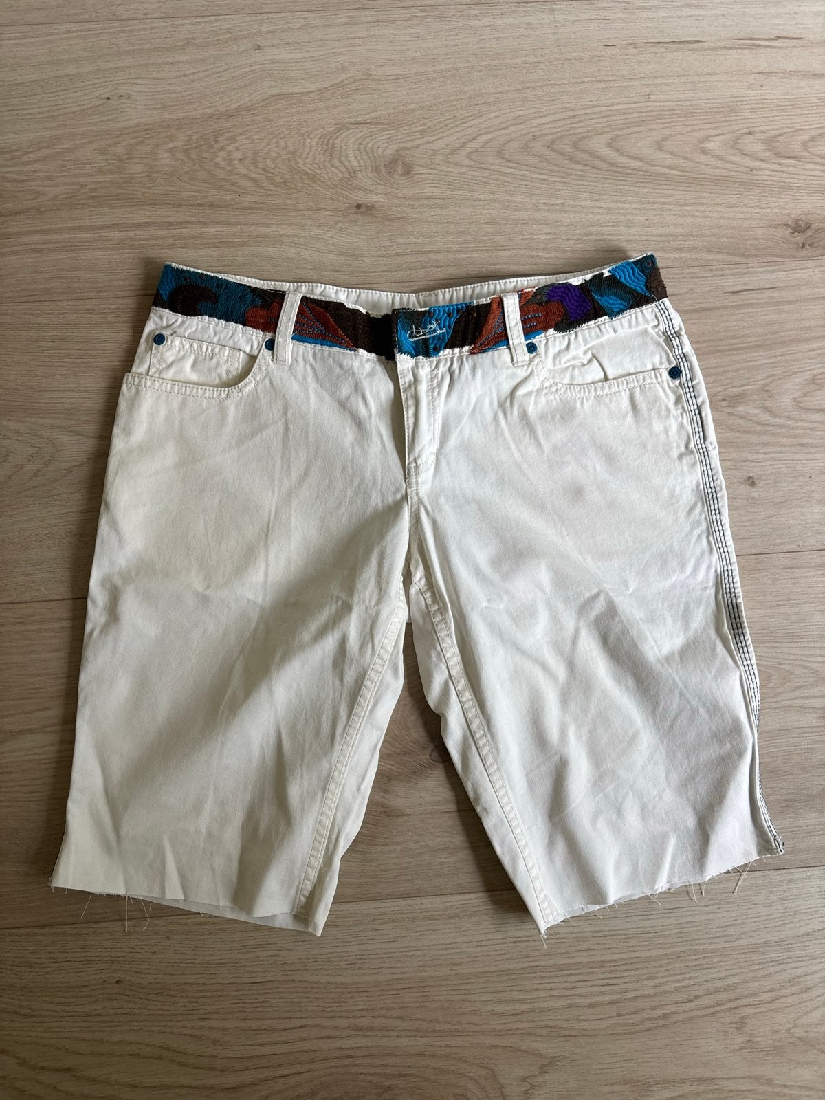Oilily witte shorts met kleurrijke tailleband - Maat 38, Maat 38/40 (M), Kort, Wit, Ophalen of Verzenden