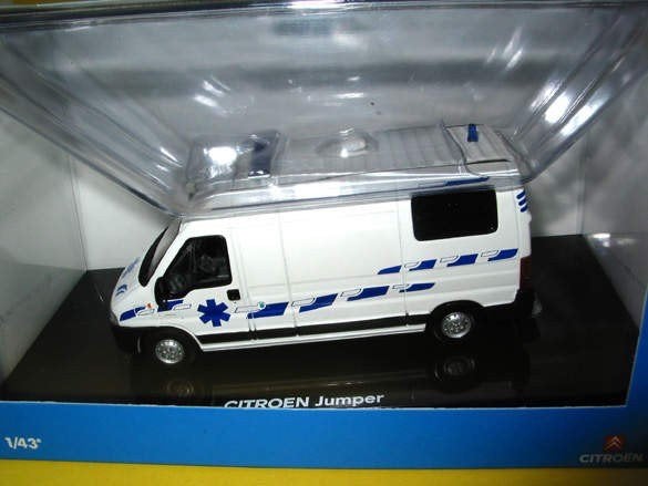 Citroen Jumper Ambulance of brandweerambulance Norev 1:43, Ophalen of Verzenden, Nieuw, Auto, Norev