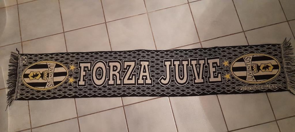 Juventus Forza Italië, Ophalen of Verzenden, Nieuw, Buitenlandse clubs, Vaantje of Sjaal