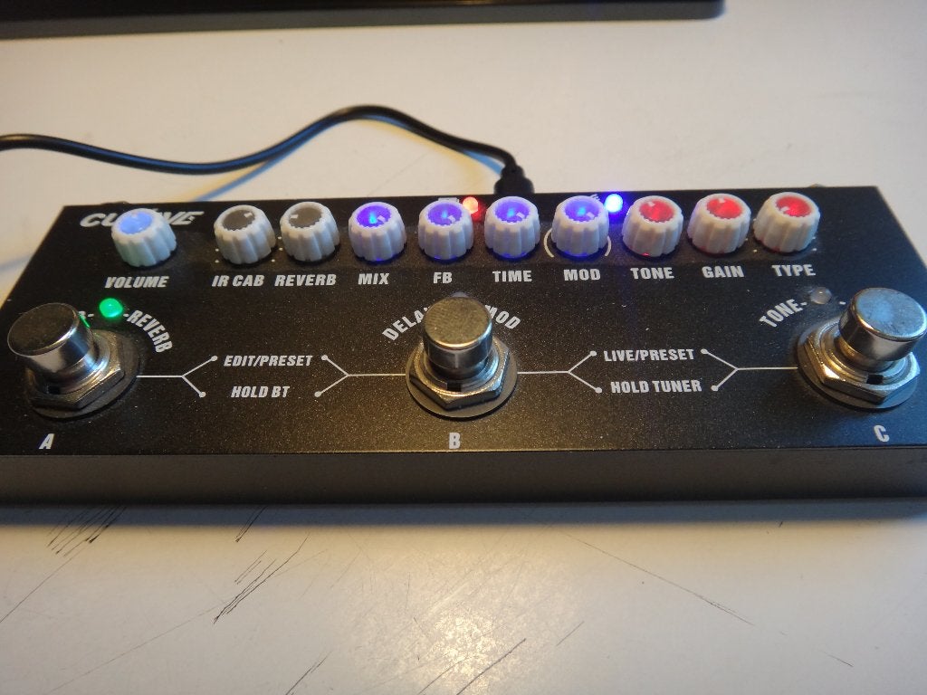 Cuvave Cube Baby oplaadbare Multi FX pedaal, Ophalen of Verzenden, Gebruikt, Delay of Echo