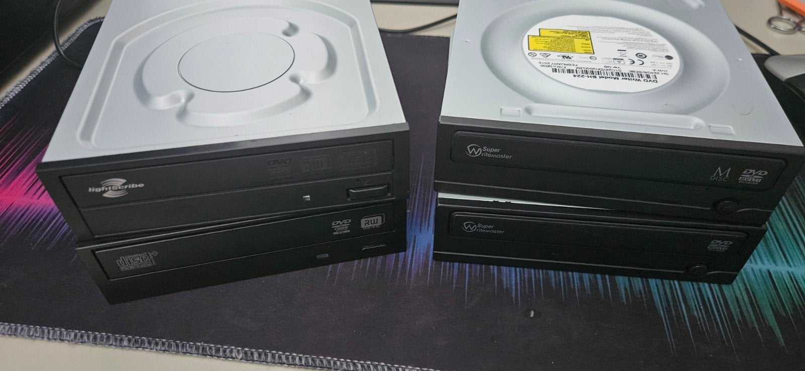 4x SATA DVD/CD Multi Drives (intern), Intern, Gebruikt, Cd, MacOS