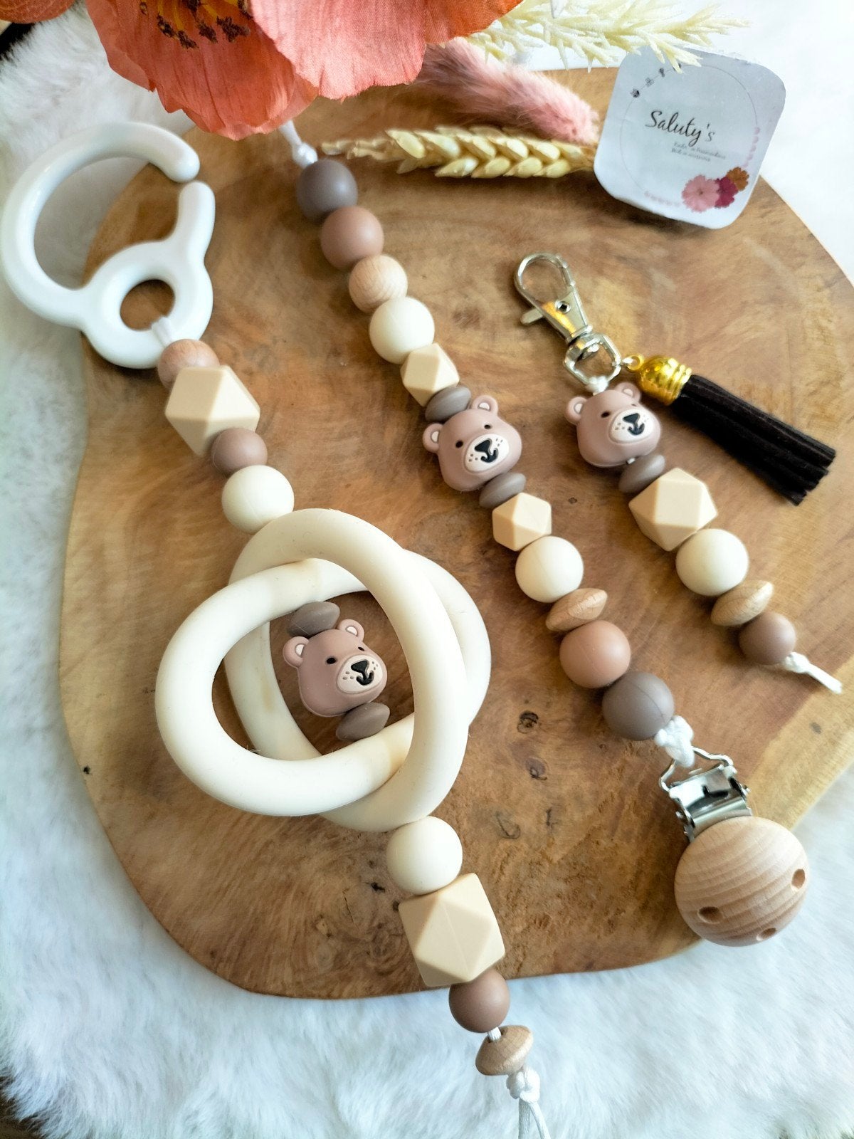 Nieuw • Set Wagenhanger, Speenkoord & Tashanger 🐻, Kinderen en Baby's, Kraamcadeau, Nieuw, Ophalen of Verzenden, Saluty's kinder- en kraamcadeaus