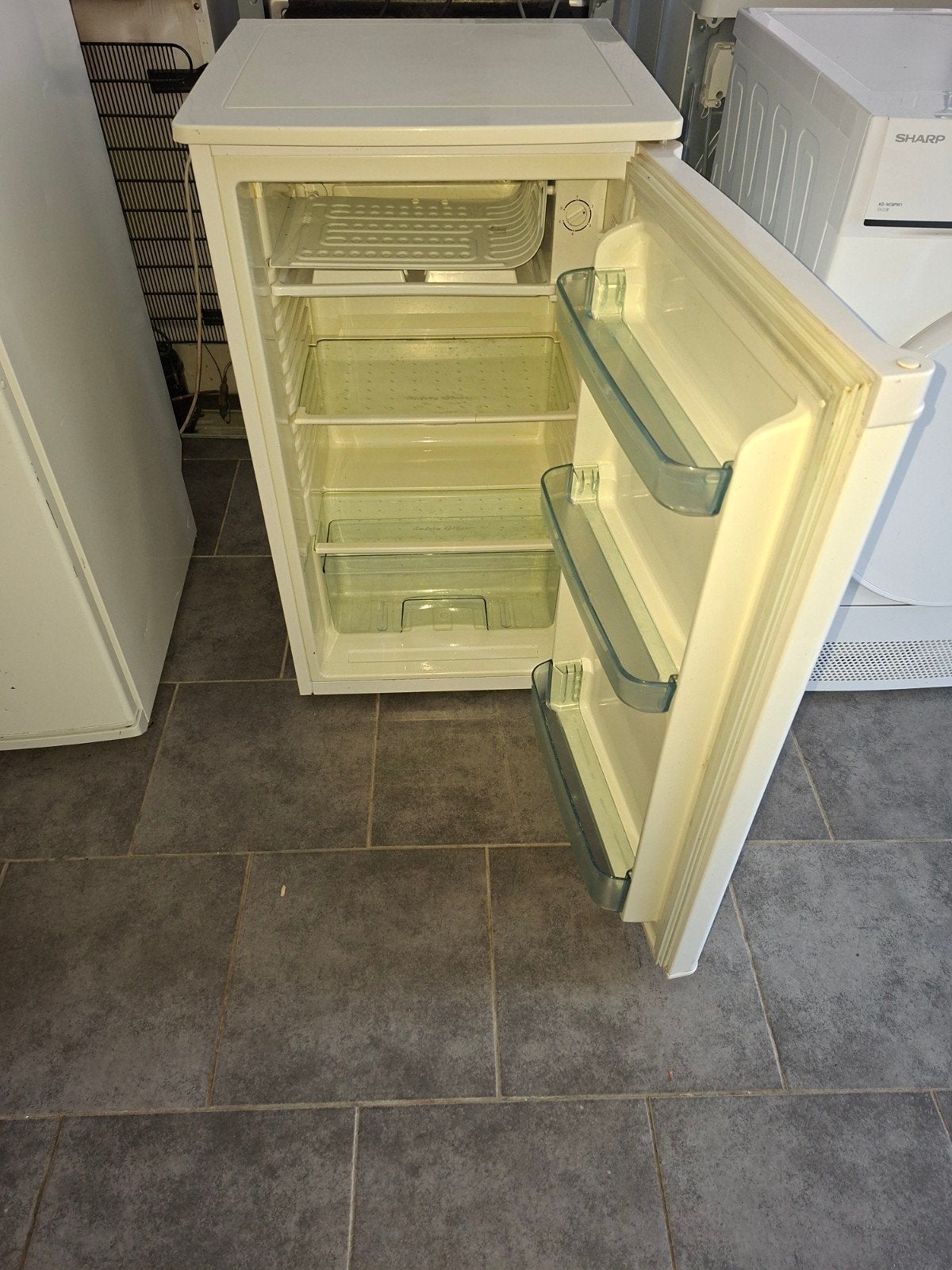 Exquisit tafelmodel koelkastje, Gebruikt, 75 tot 100 liter, Energieklasse A of zuiniger, 45 tot 60 cm