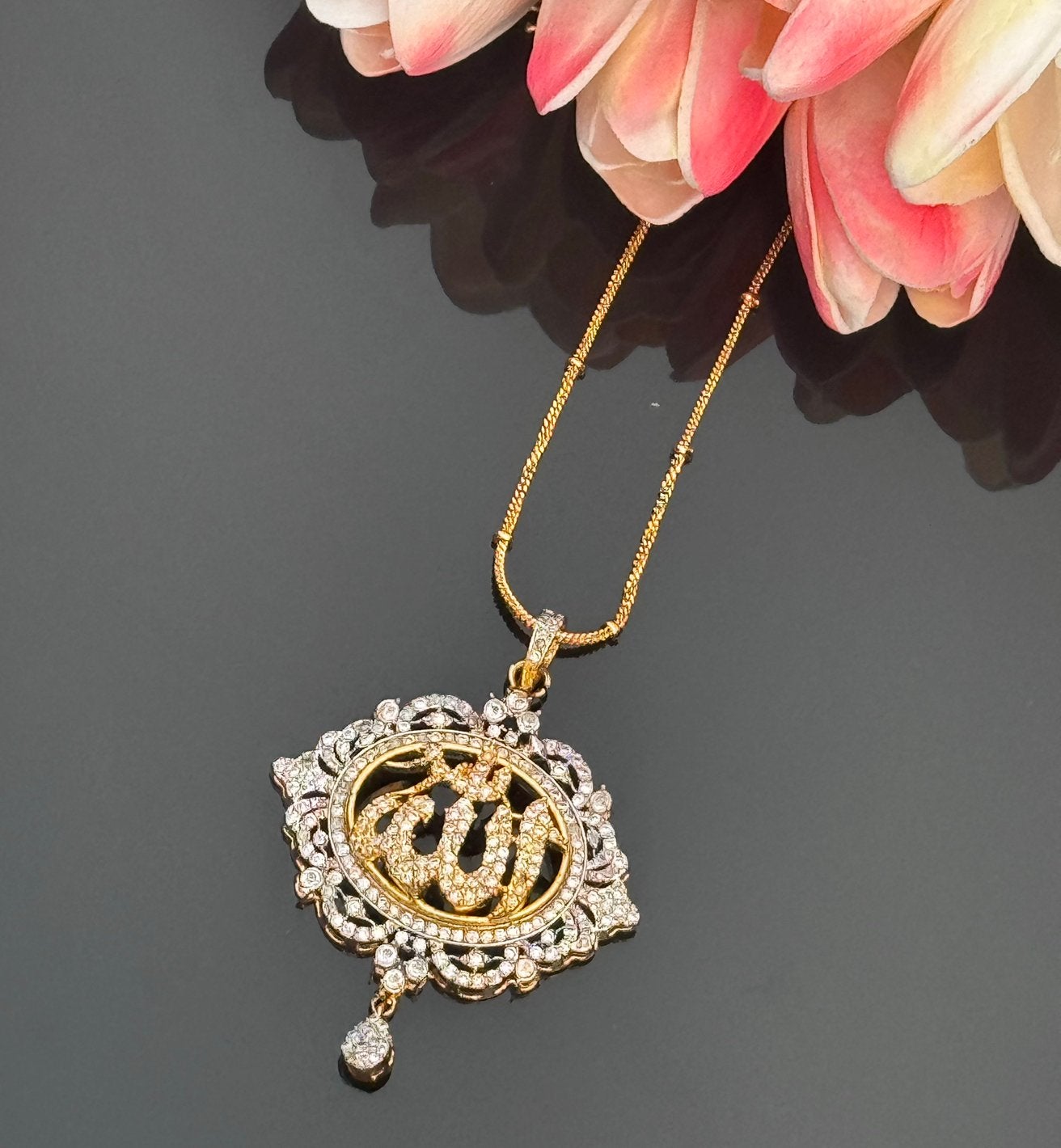 Luxe Allah ketting hanger – elegante islamitische sieraden, Ophalen of Verzenden, Nieuw, Overige materialen