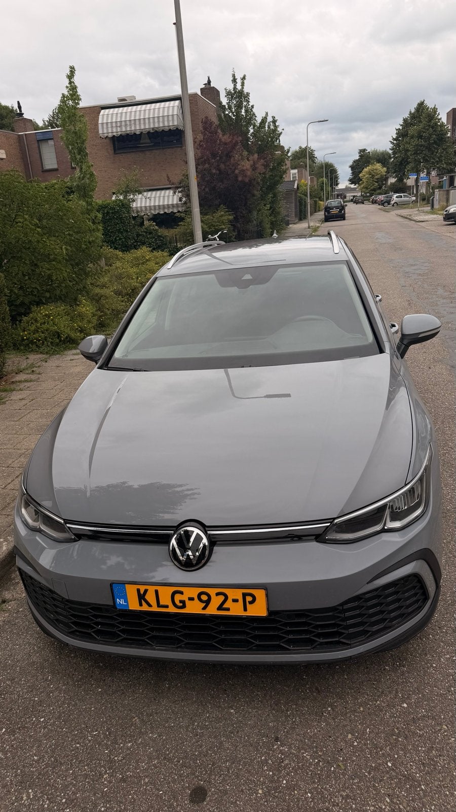 VW Golf Variant 1.0 TSI 110pk 2023 Grijs, Auto's, Voorwielaandrijving, Stationwagon, Particulier, 3 cilinders