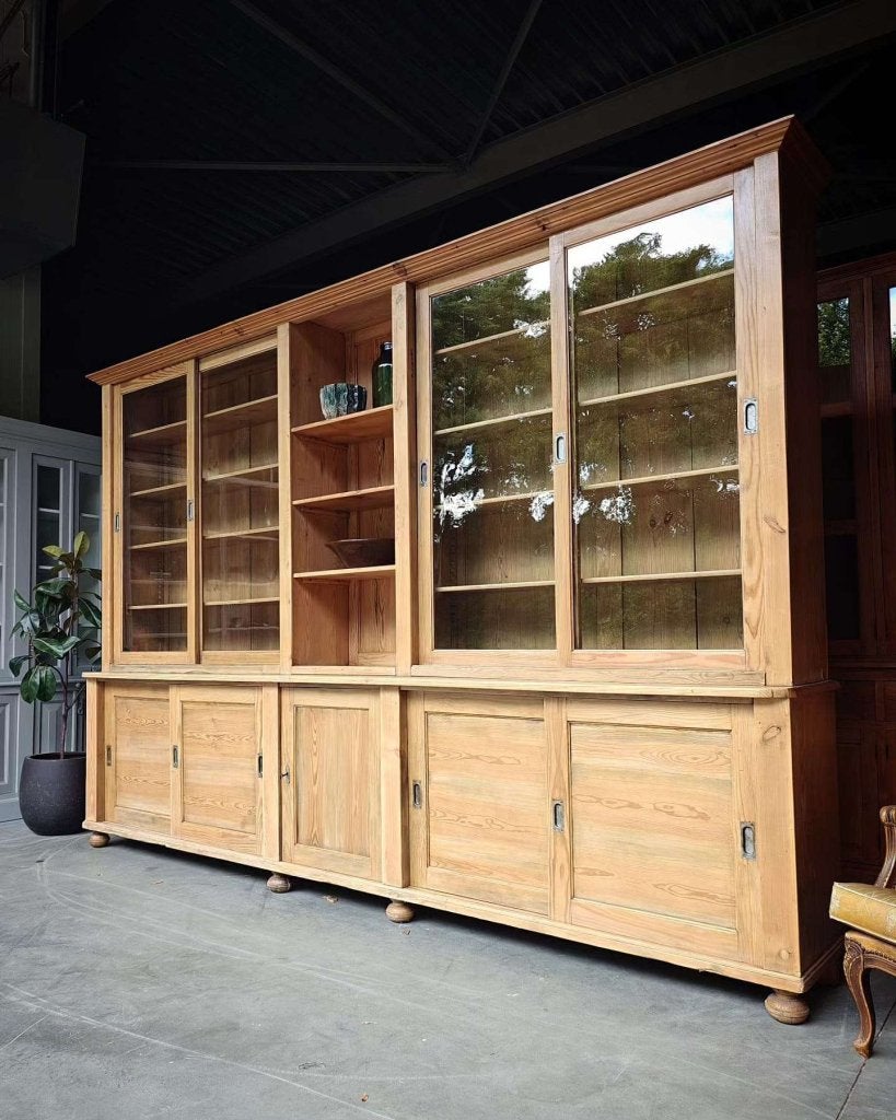 Wauw! Antieke winkelkast | Oud grenen | Gebakken glas #5435, Antiek en Kunst, Antiek | Meubels | Kasten, Ophalen of Verzenden