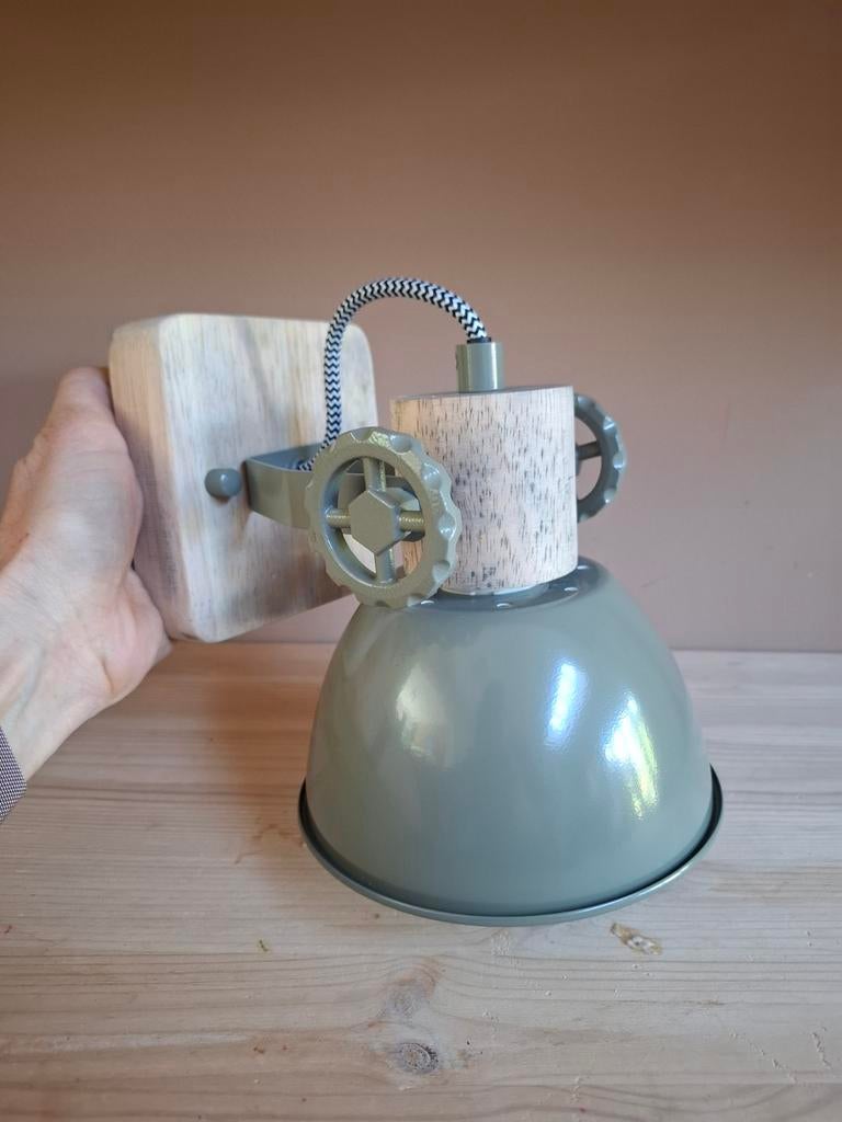 Industriële Wandlamp/Spot - Hout & Metaal, Huis en Inrichting, Lampen | Wandlampen, Ophalen of Verzenden, Zo goed als nieuw, Hout