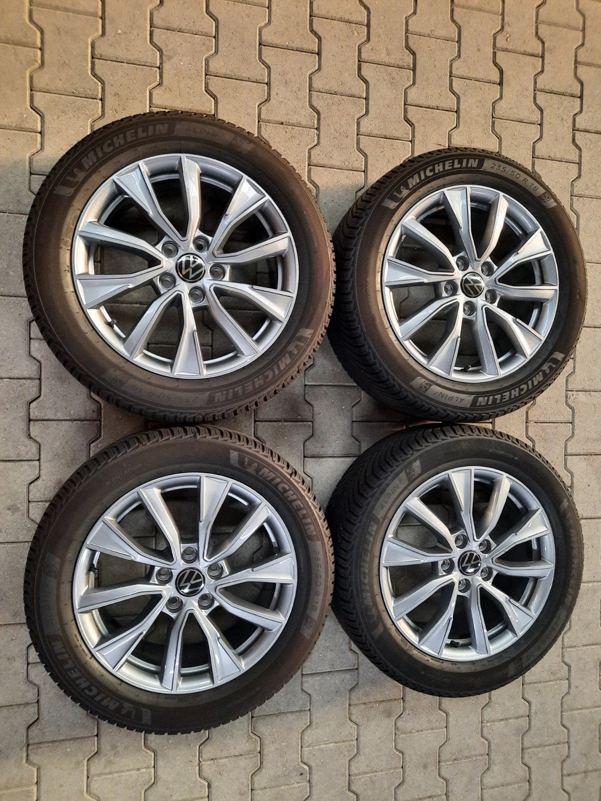 18 inch velgen OEM VW MULTIVAN T7 T6 TRANSPORTER CALIFORNIA, 18 inch, Banden en Velgen, 235 mm, Bestelwagen