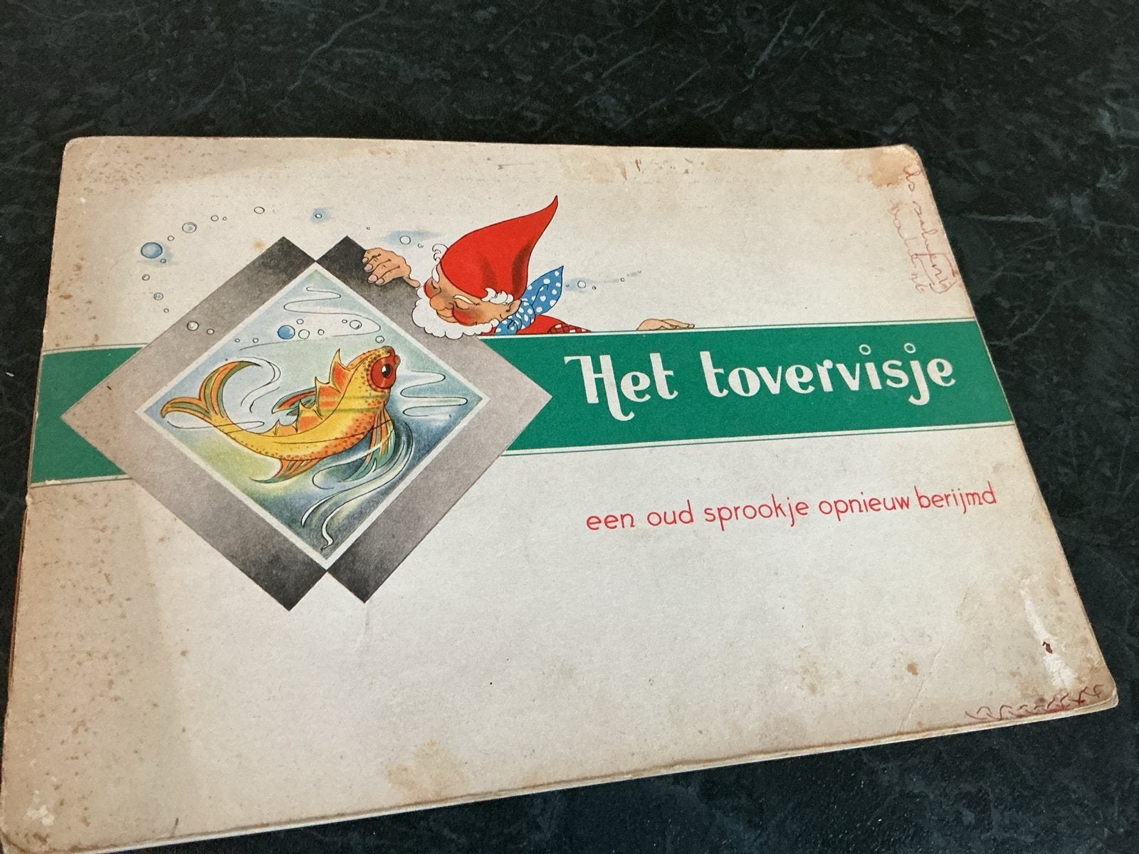 Het Tovervisje - Een oud sprookje opnieuw berijmd (Boek 1), Boeken, Ophalen of Verzenden, Gelezen