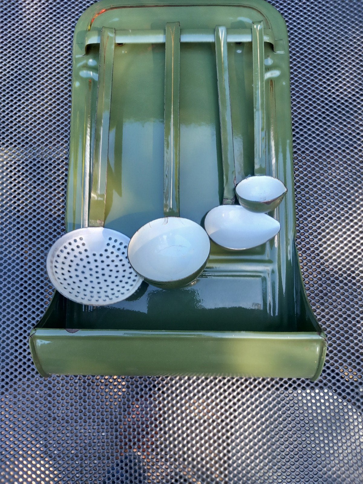 Prachtig donkergroen emaille lepelrek compleet, Antiek en Kunst, Ophalen of Verzenden
