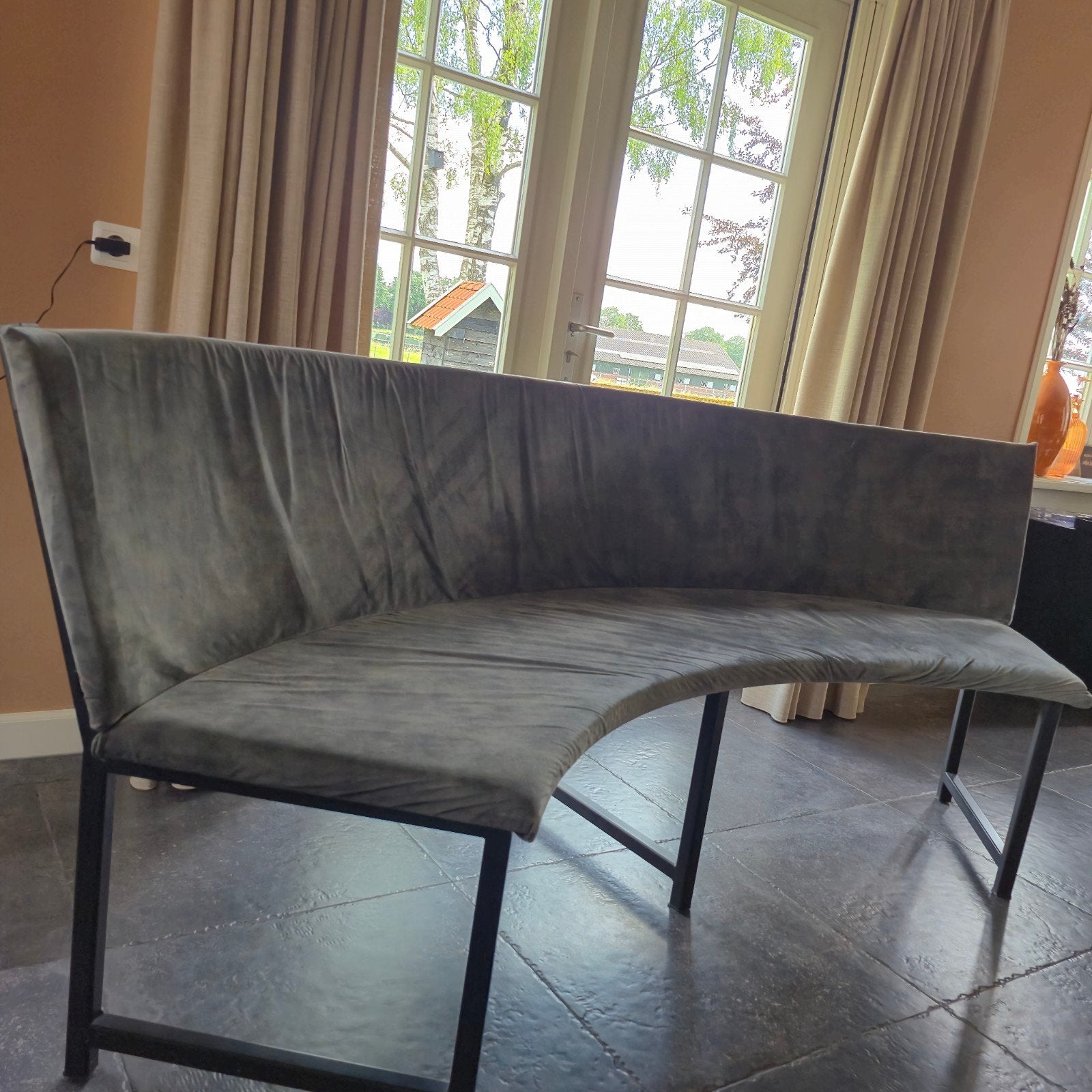 Bank voor een ronde of ovale keukentafel, eettafelbank, Ophalen, Emst, Emst, 150 tot 200 cm