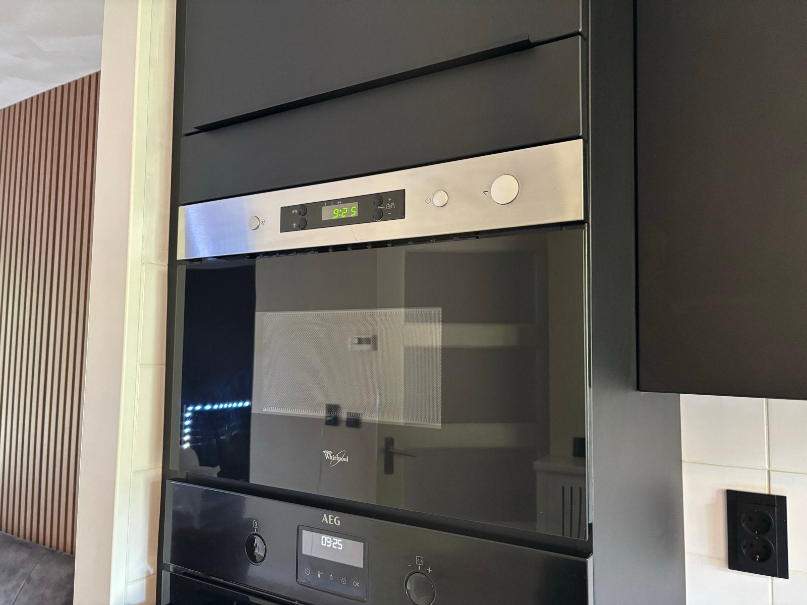 Whirlpool AMW 490/IX Inbouw Magnetron - Goede staat, Witgoed en Apparatuur, Ophalen, Inbouw, 45 tot 60 cm, Magnetron