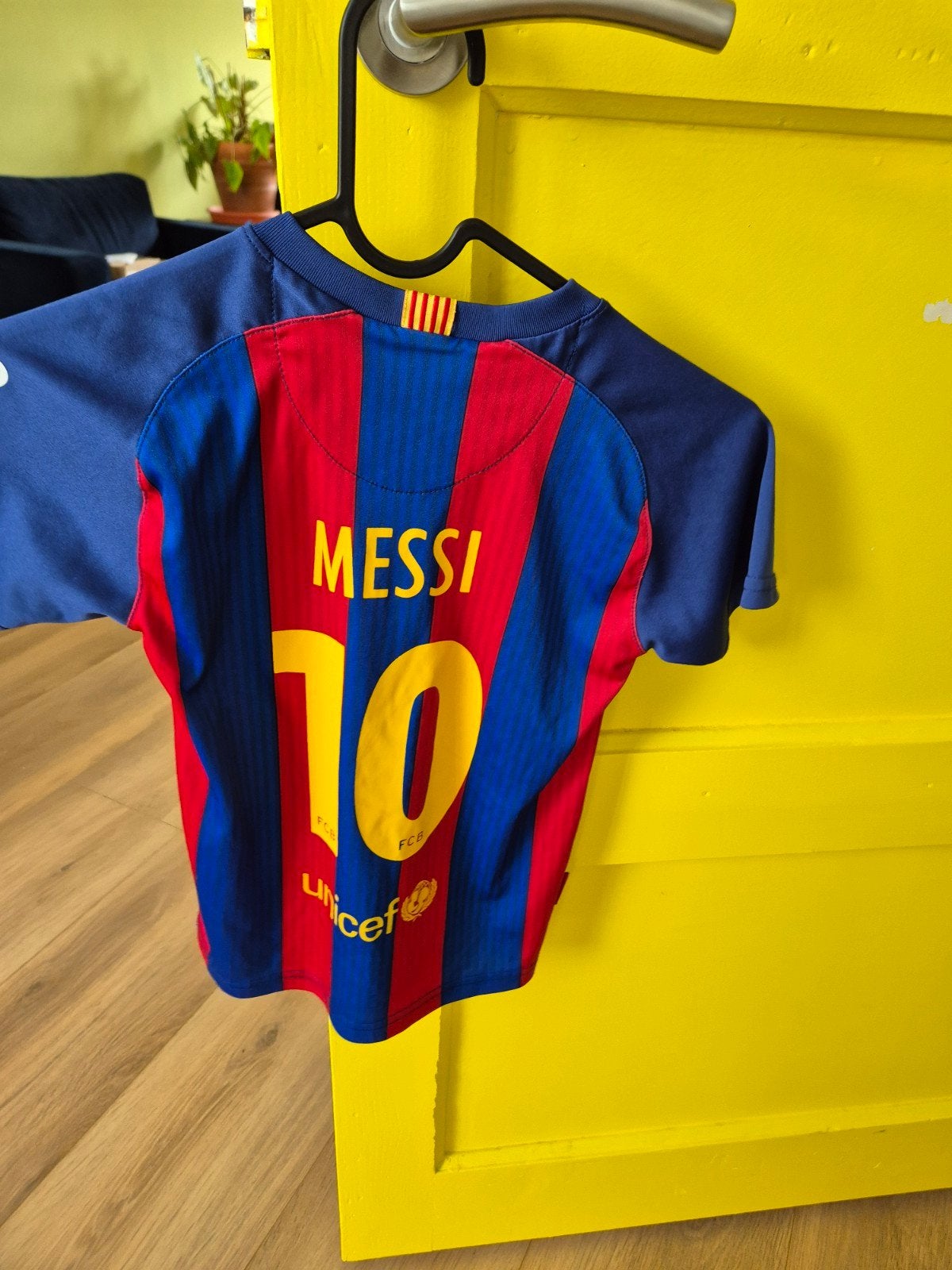 FC Barcelona Messi 10 voetbalshirt voor kinderen. maat 122, Ophalen, Zo goed als nieuw, FC Barcelona, Jongen
