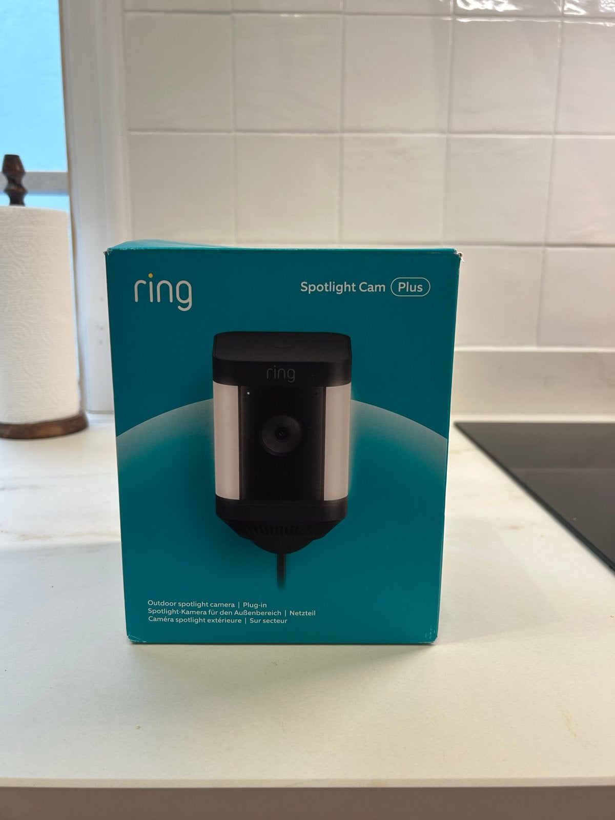 Ring Spotlight Cam Plus - Buitencamera met schijnwerper, Ophalen of Verzenden, Nieuw, Buitencamera