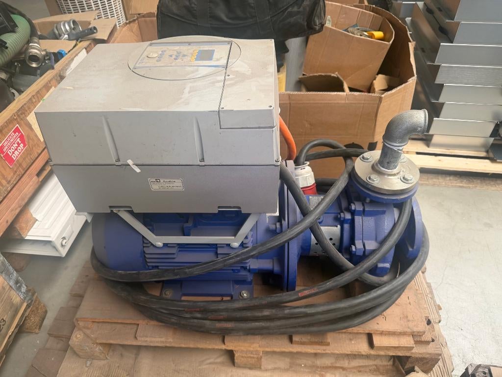 Waterpomp, Ophalen of Verzenden, Zo goed als nieuw, Elektrisch, Besproeiingspomp