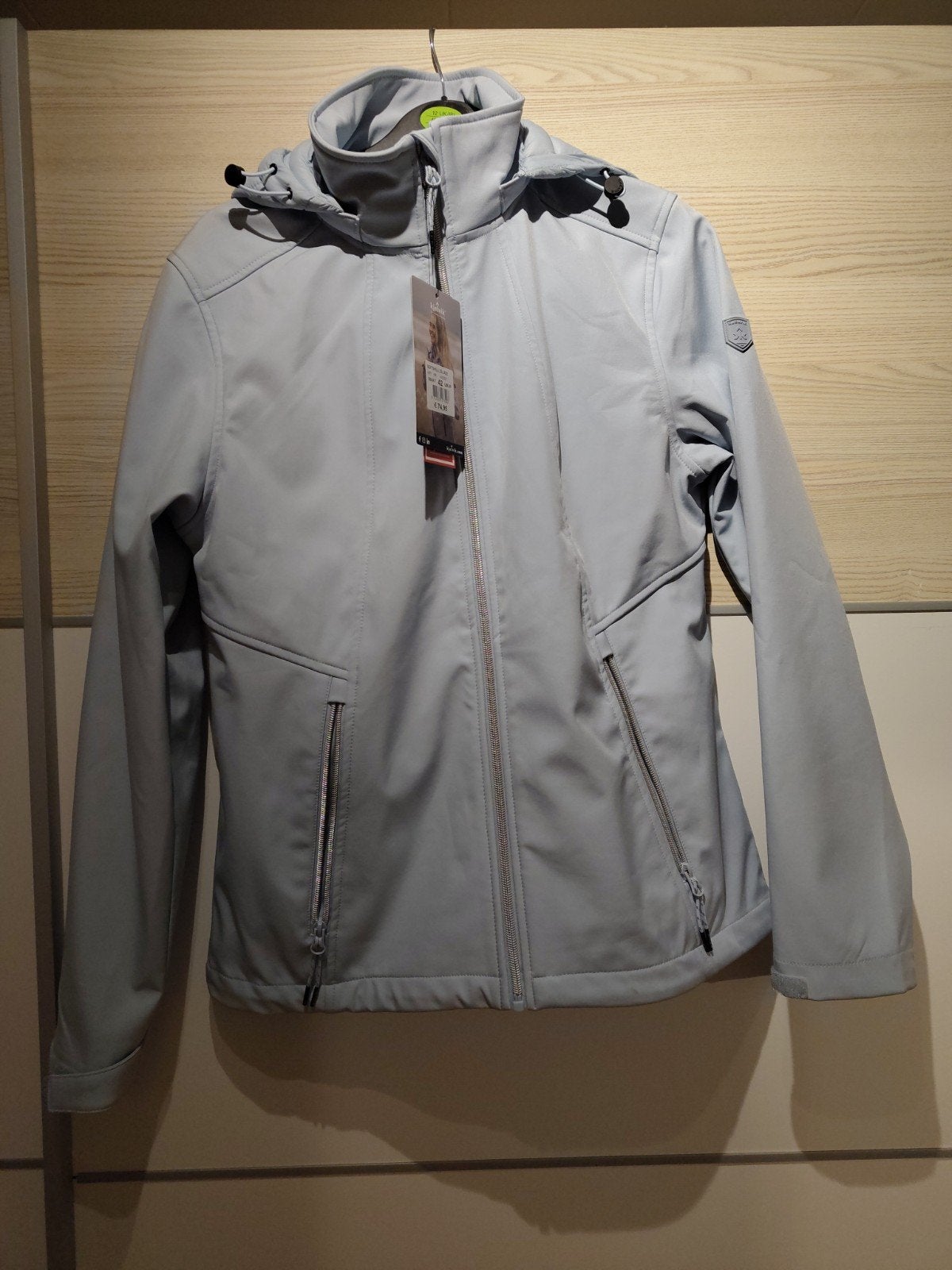 Kjelvik Softshell Jas Jade - Maat 42 (L), Kleding | Dames, Blauw, Maat 42/44 (L), Nieuw, Ophalen of Verzenden
