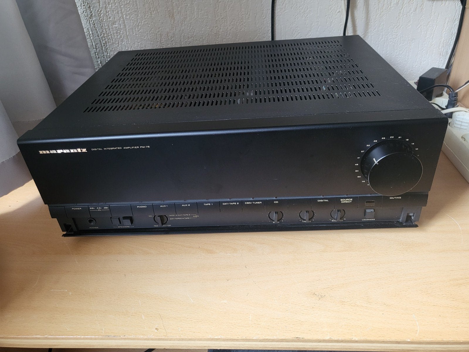 Marantz PM 75 Versterker, Gebruikt, 60 tot 120 watt, Stereo, Ophalen
