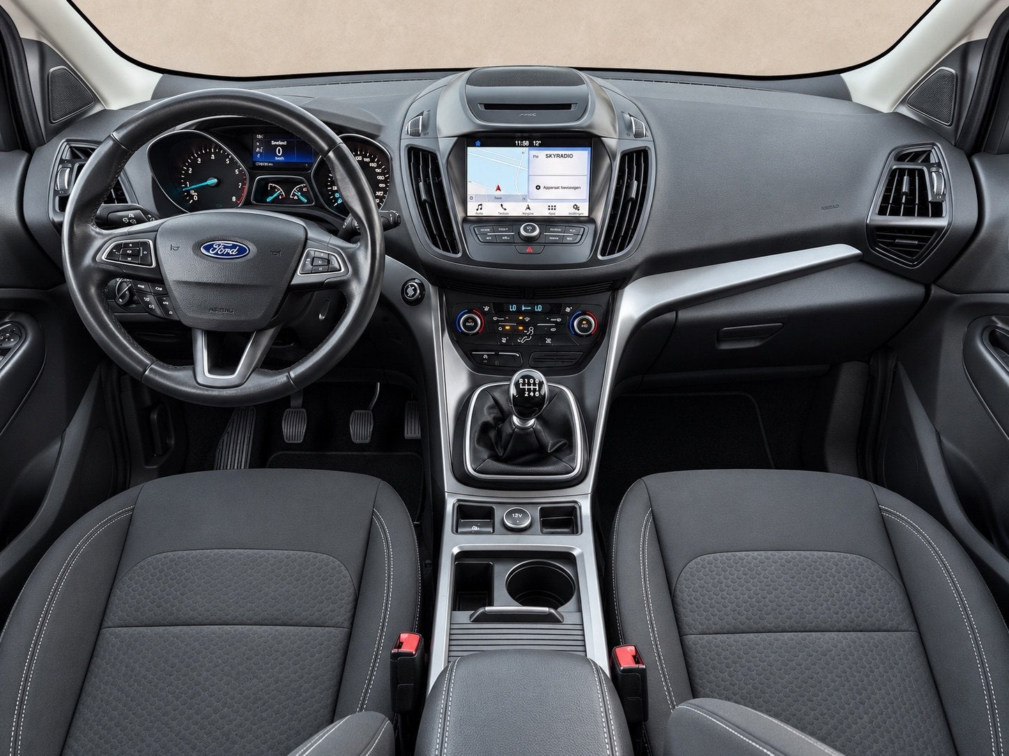 Ford Kuga 1.5 EcoBoost ST Trend+DistributieriemVervangen+Lag, Auto's, Stof, 4 cilinders, Verwarmde buitenspiegels, Origineel Nederlands