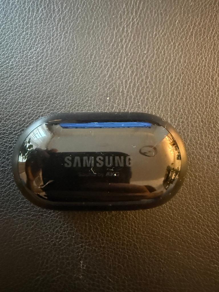 Original SAMSUNG Galaxy Buds+ SM-R175 black charging case, Gebruikt, Zwart, Ophalen of Verzenden, In oorschelp (earbud)
