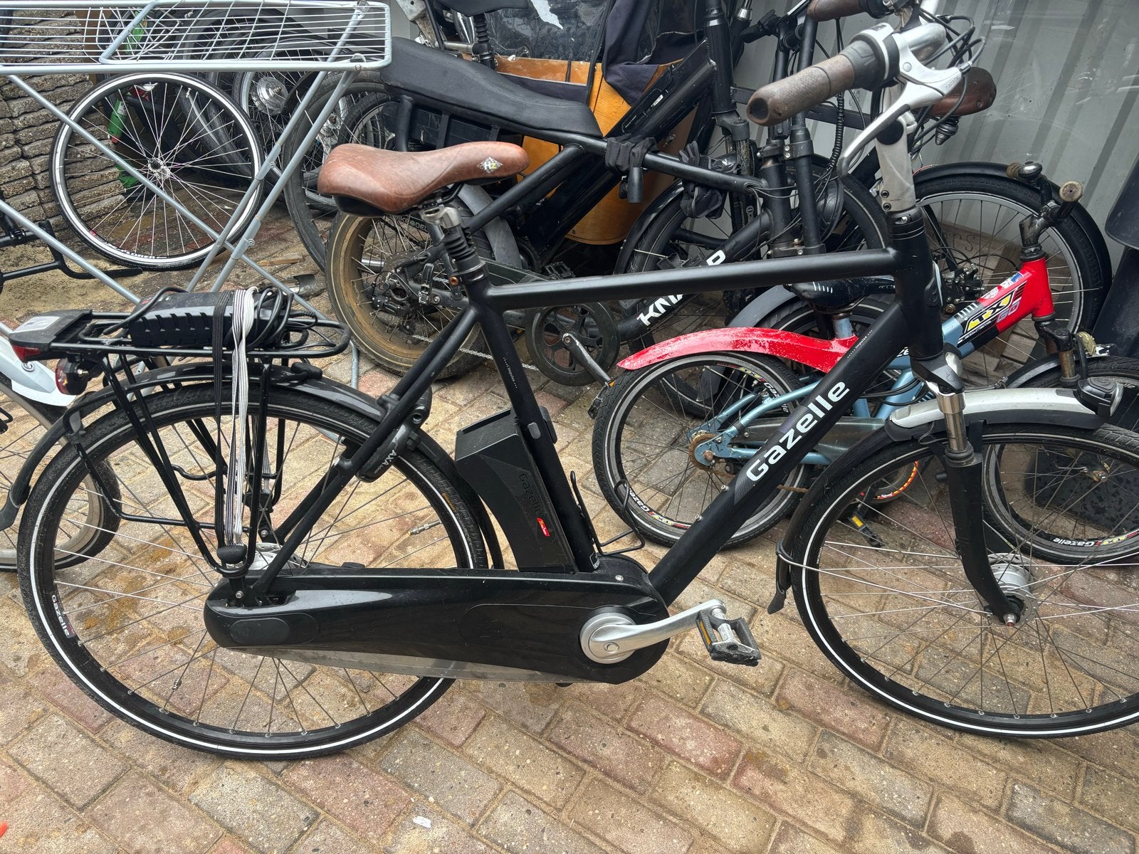 Gazelle elektrische herenfiets met goede accu, Fietsen en Brommers, Ophalen, Zo goed als nieuw, 55 tot 59 cm, Gazelle