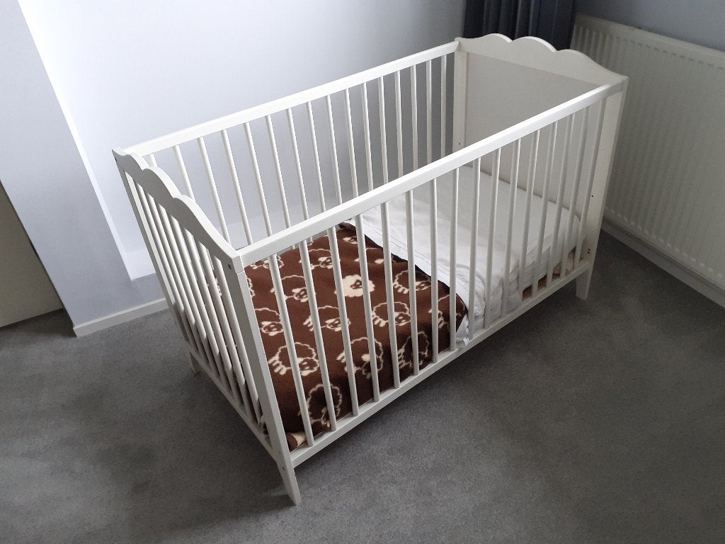 Kinderledikant., Ophalen, Gebruikt, Ledikant