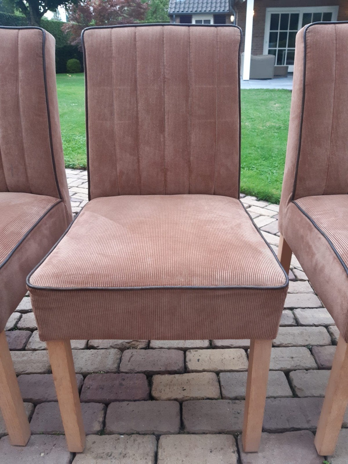 6 nette eetkamerstoelen mooie tint bruin, Ophalen, Gebruikt, Bruin, Stof