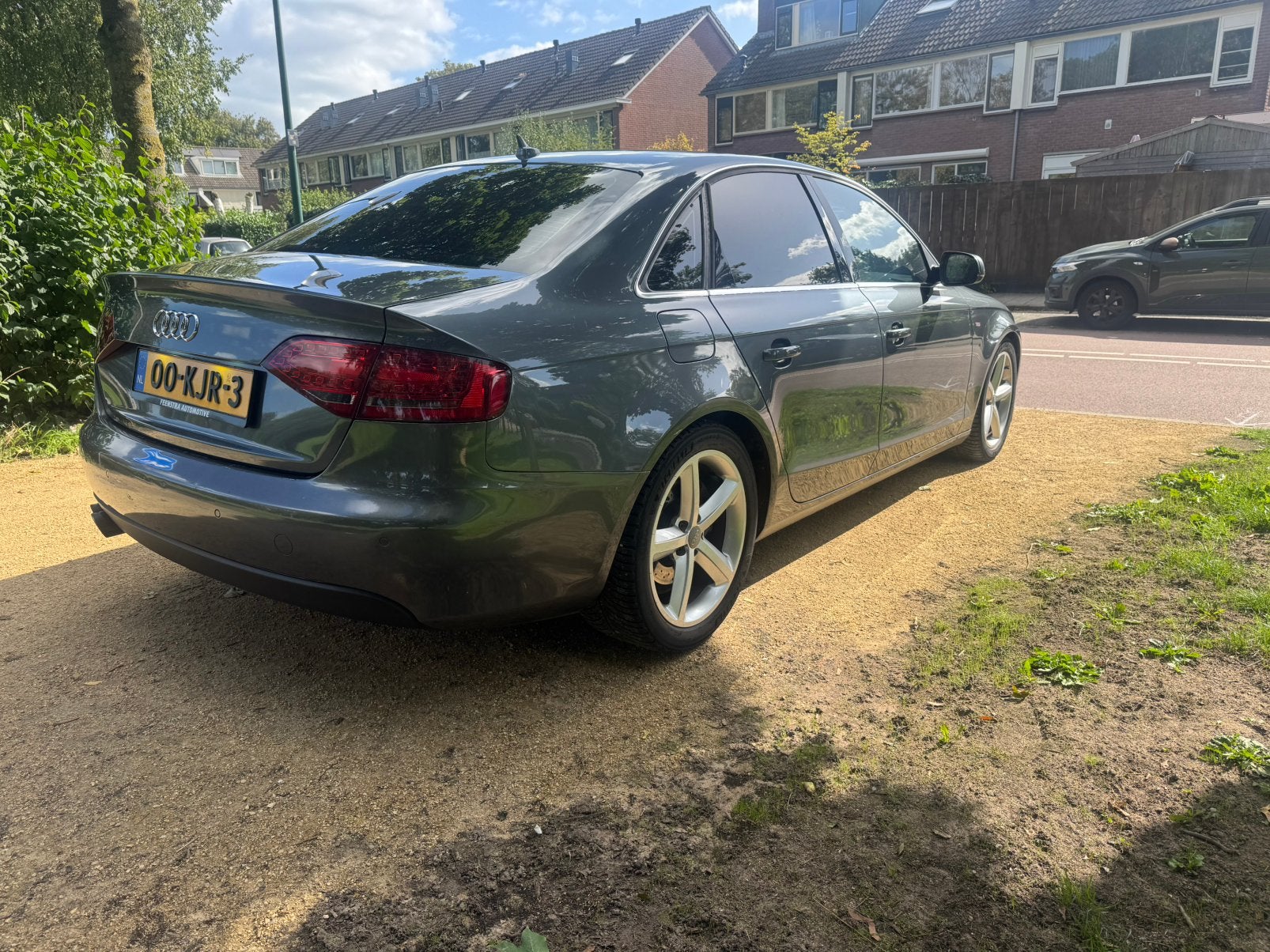 Audi A4 1.8 Tfsi 211PK 2010 AIRRIDE ABT TUNING, Auto's, Zwart, Bi-Xenon koplampen, 75 €/maand, Handgeschakeld