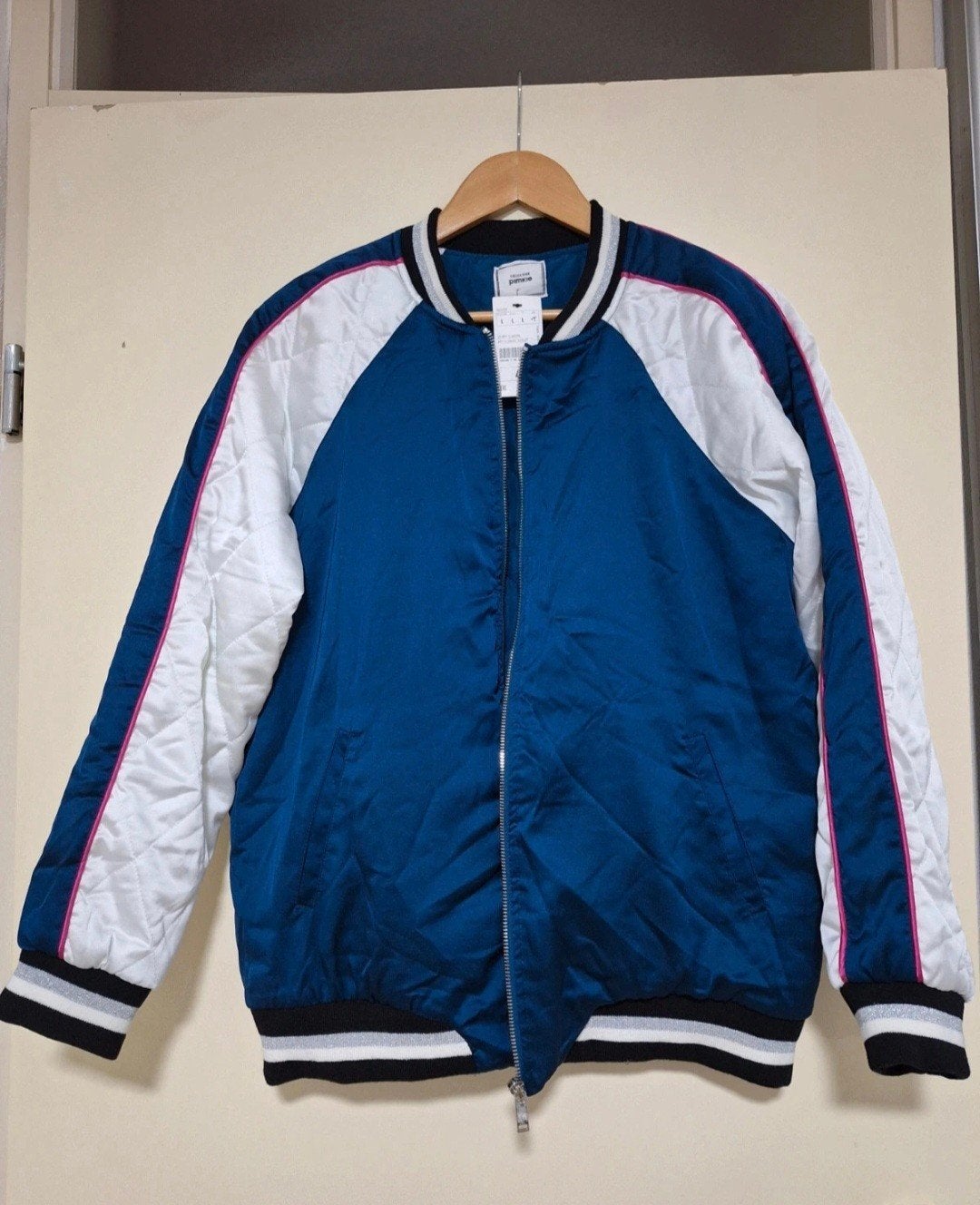 Unisex bomberjack met borduursel - Nieuw met kaartje, Ophalen, Blauw, Maat 42/44 (L), Nieuw