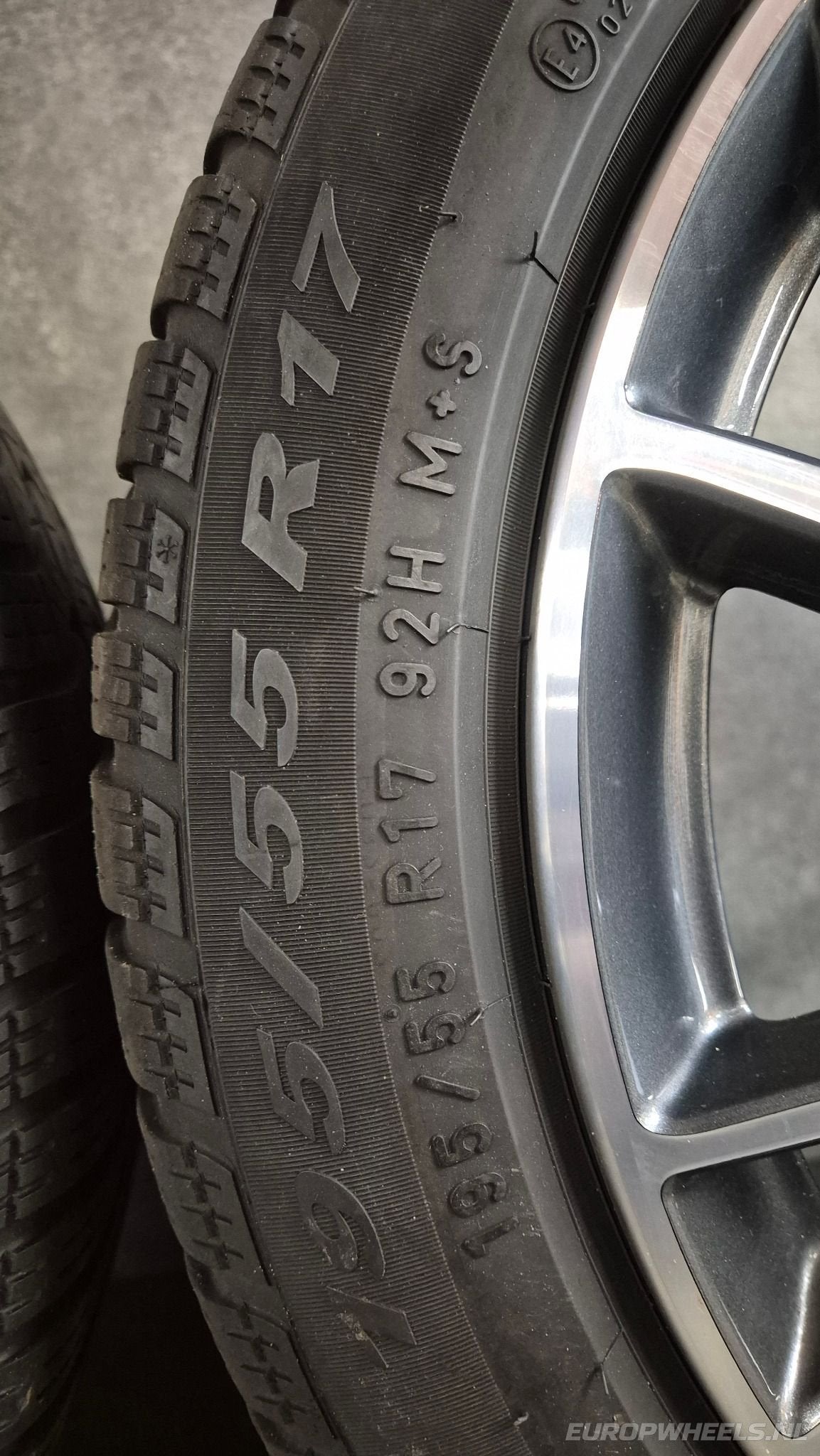 17 inch BMW F40 F44 F45 F46 velgen winterbanden 489, Gebruikt, -, -, Banden en Velgen