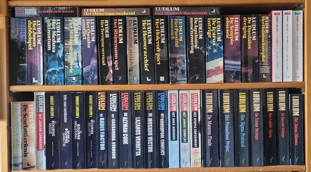 COMPLETE SERIE ROBERT LUDLUM BOEKEN, Boeken, Ophalen of Verzenden, Gelezen, Robert Ludlum, Nederland