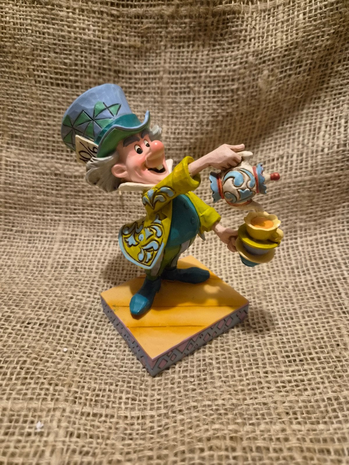 Alice in wonderland mad hatter, Ophalen, Overige figuren, Zo goed als nieuw, Beeldje of Figuurtje