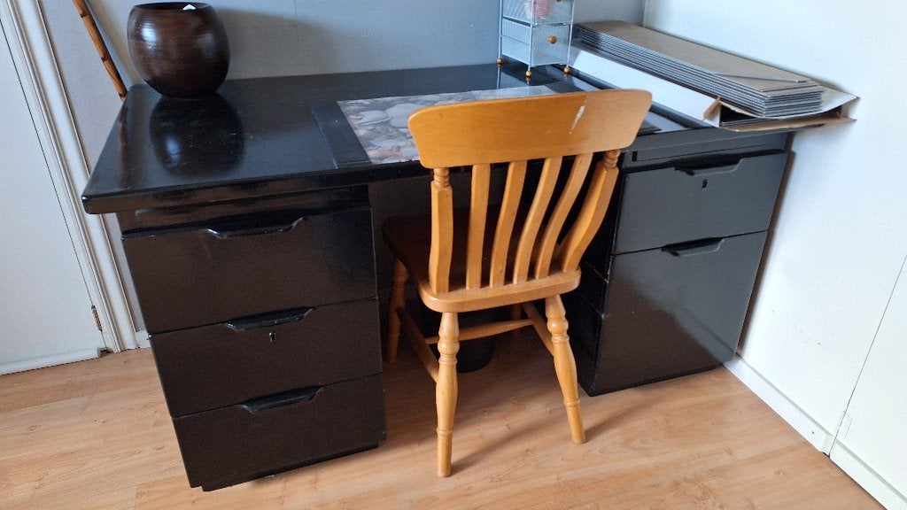 Philips bureau in goede staat. GRATIS af te halen!, Ophalen, Gebruikt, 150 cm, Hout