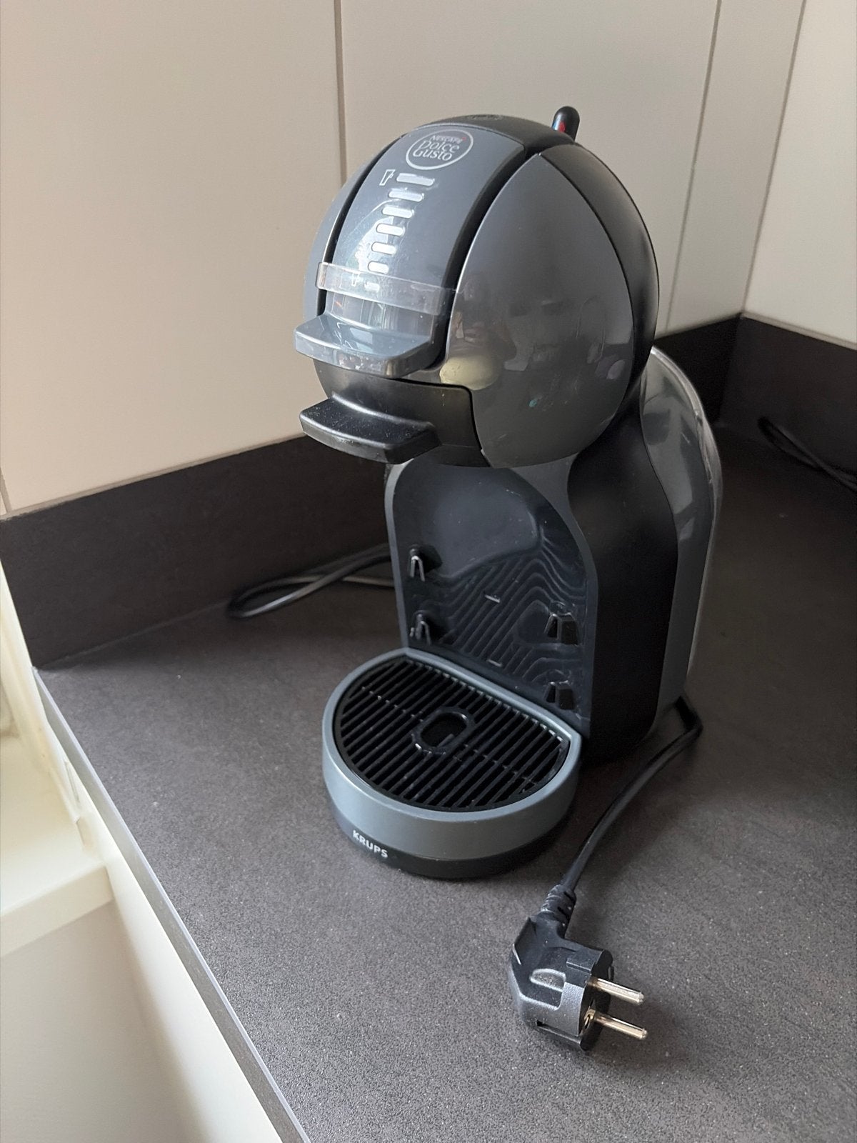Nescafé Dolce Gusto Mini Me - Zo goed als nieuw, Ophalen, Koffiepads en cups, Koffiemachine, Zo goed als nieuw