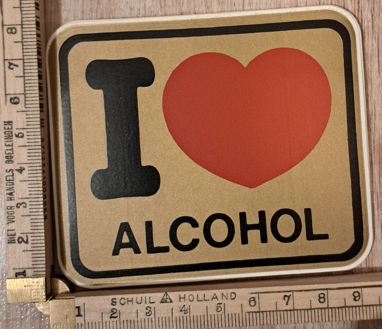 Vintage sticker autosticker I love alcohol I ️️ alcohol, Ophalen of Verzenden, Zo goed als nieuw, Overige typen
