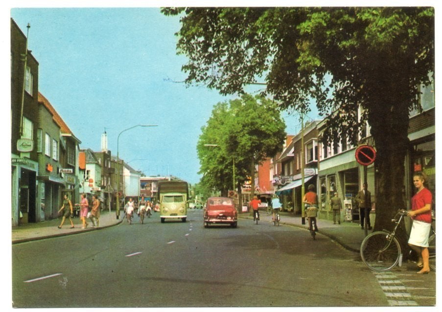 Emmen Hoofdstraat winkels Volkswagen busje 1968, Ophalen, 1960 tot 1980, Ongelopen, Drenthe