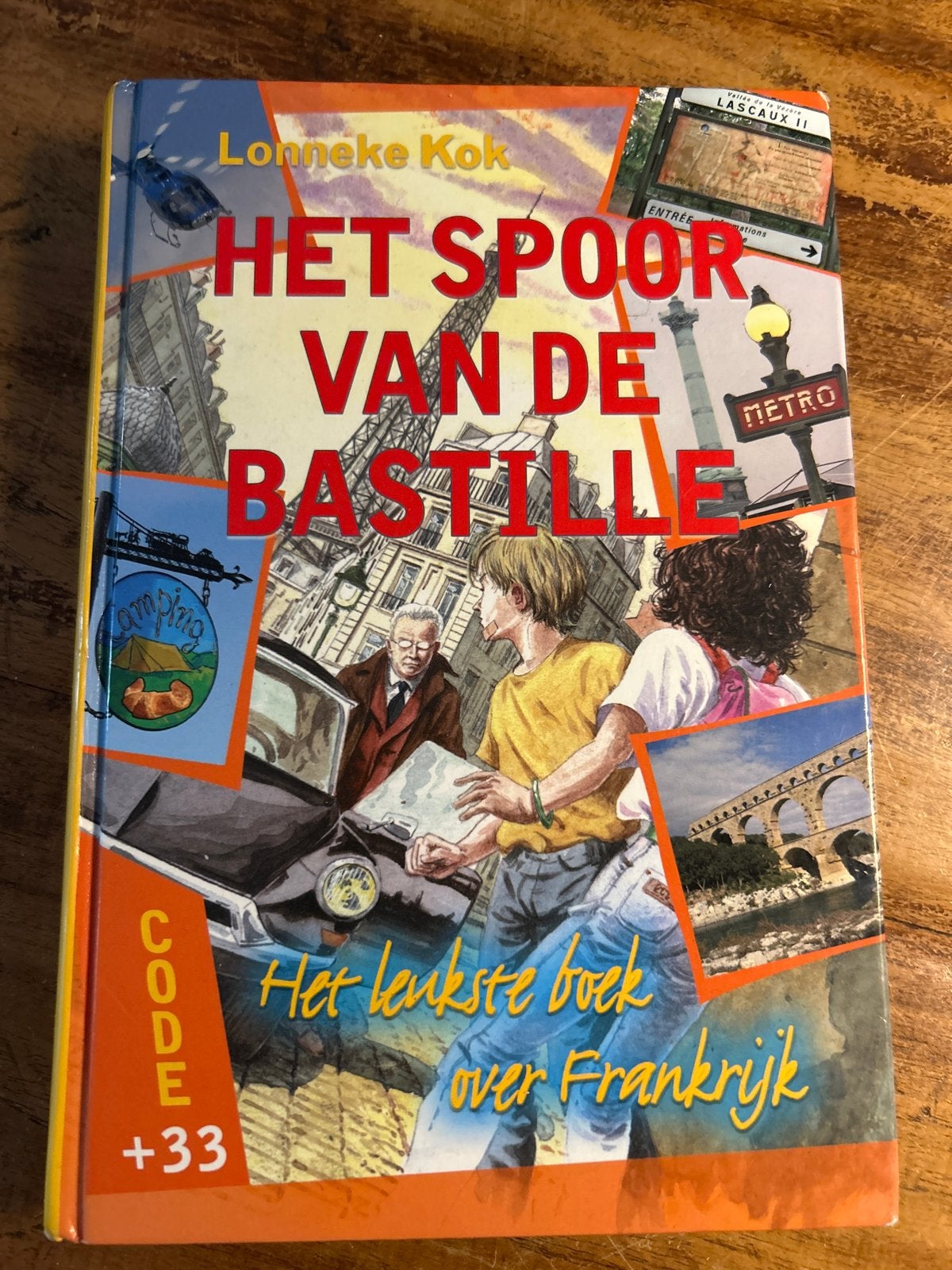 Het Spoor van de Bastille - Lonneke Kok (Code +33), Ophalen of Verzenden, Zo goed als nieuw, Fictie