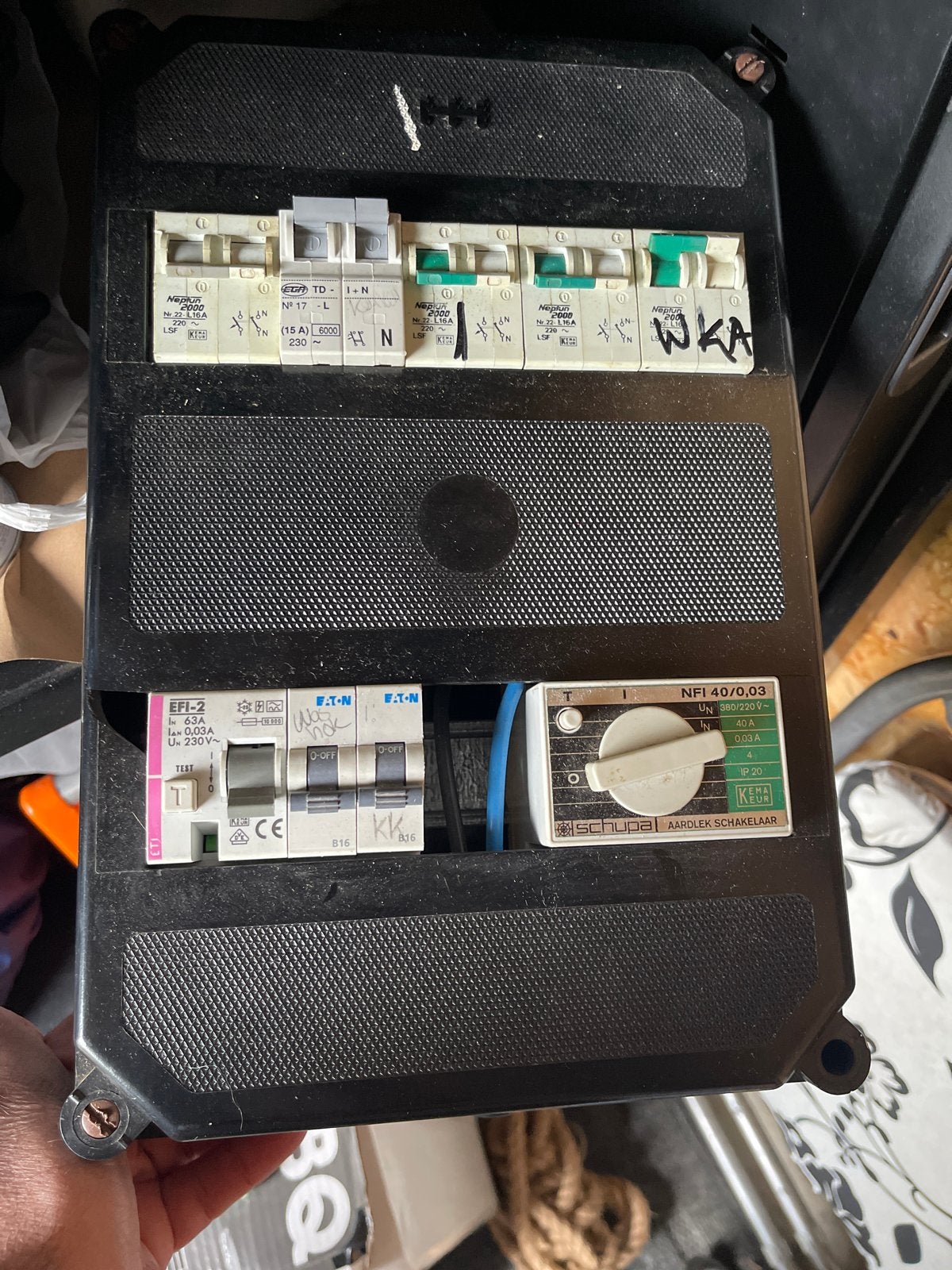 Groepenkast met aardlekschakelaar en installatieautomaten, Doe-het-zelf en Verbouw, Ophalen of Verzenden, Gebruikt, Eaton, Groepenkast