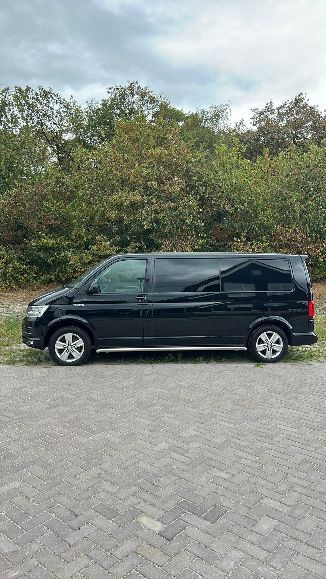 Volkswagen Transporter 2.0 TDI L2H1 150KW 2016, 4 cilinders, Volkswagen, Zwart, Origineel Nederlands