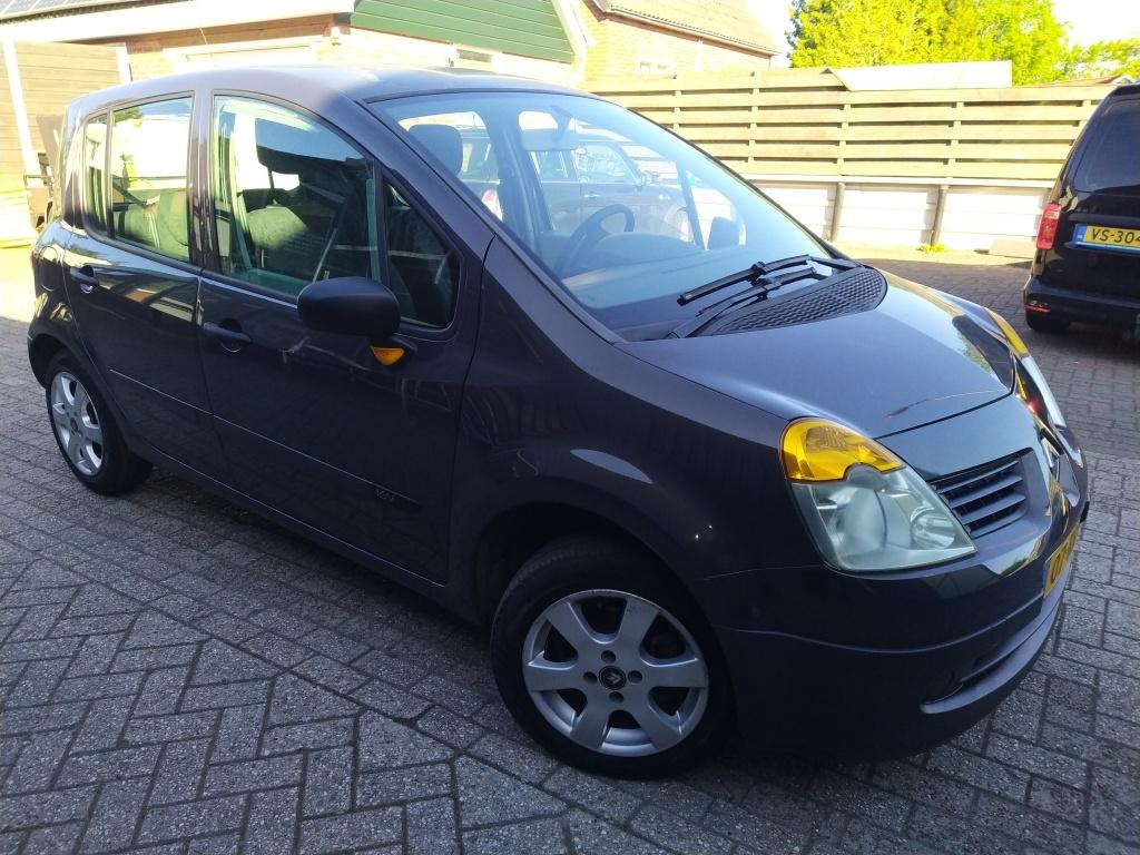 Renault Modus 1.2-16V Campus (bj 2005), Auto's, Renault, Gebruikt, 4 cilinders, 49 €/maand, Origineel Nederlands