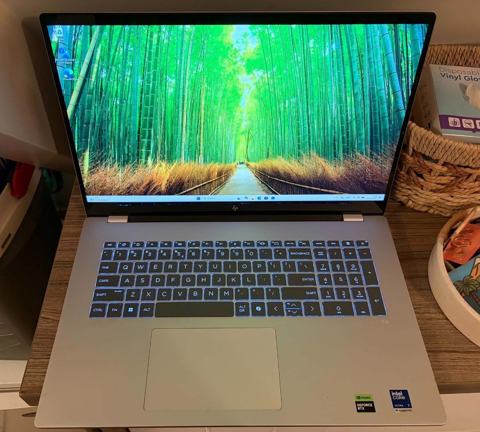 HP OmniBook 7. 17,3”, Ophalen, Zo goed als nieuw, 17 inch of meer, 2 tot 3 Ghz
