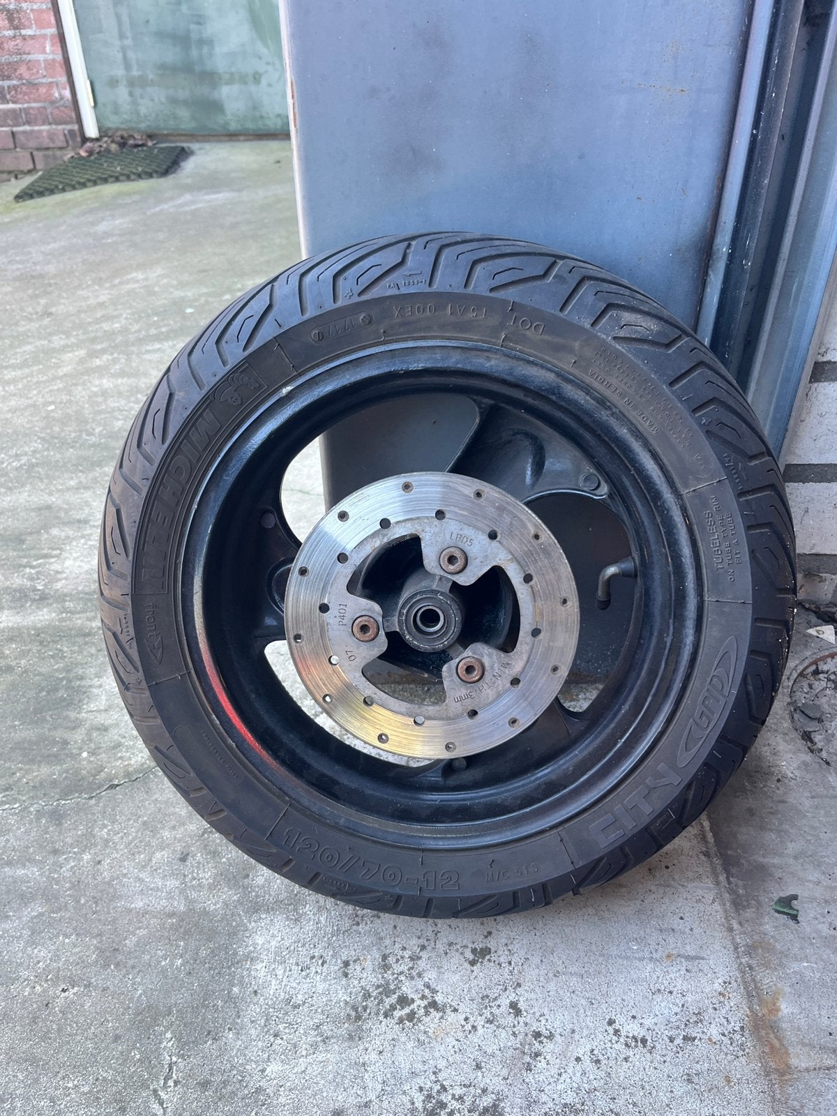 Kymco 12 inch voorband + velg, Ophalen of Verzenden, Overige typen, Kymco