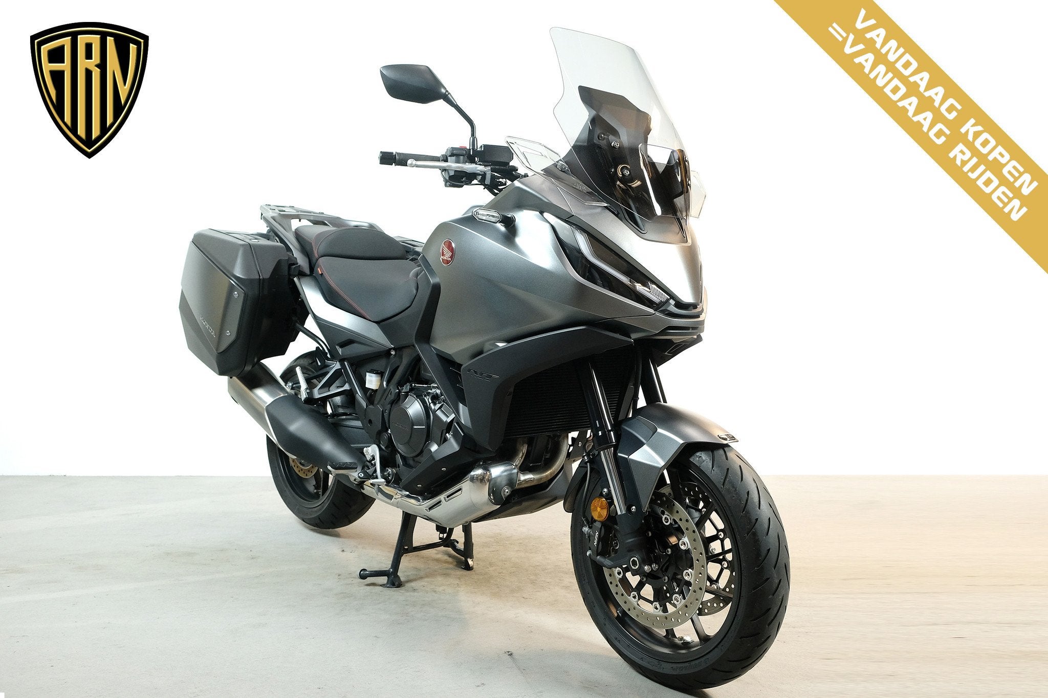 Honda NT 1100 (bj 2024), Bedrijf, Handvatverwarming, Toermotor