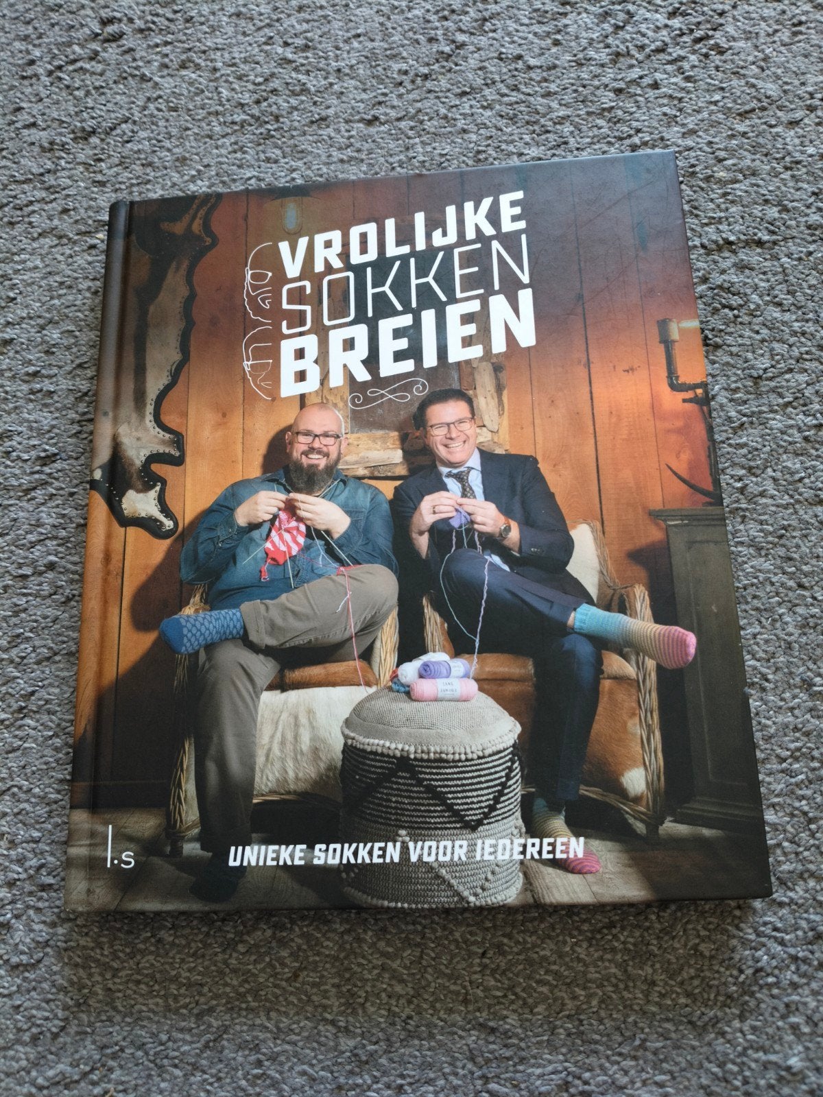 Vrolijke Sokken Breien, Ophalen of Verzenden, Zo goed als nieuw, Breien, Patroon of Boek