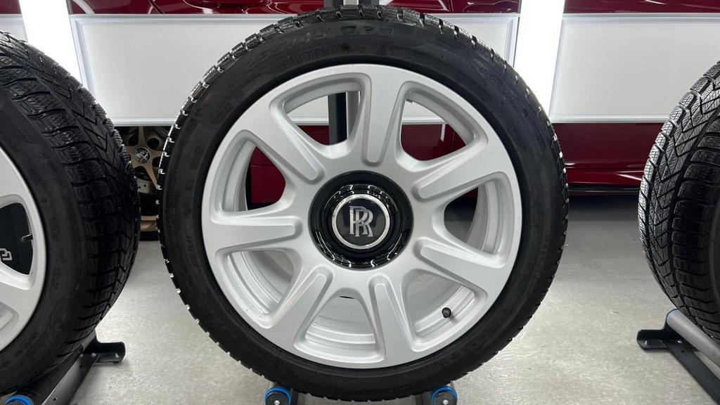 Rolls Royce Dawn/Ghost/Wraith 20 inch winterbanden, Ophalen, Gebruikt, 255 mm, Banden en Velgen