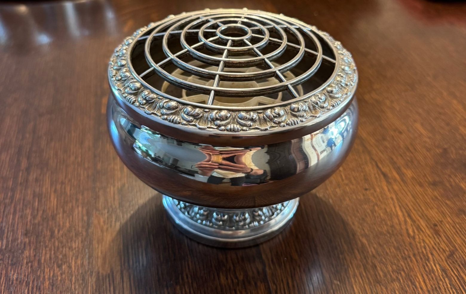 Antieke Rozenbol verzilverd, Ophalen of Verzenden, Zilver