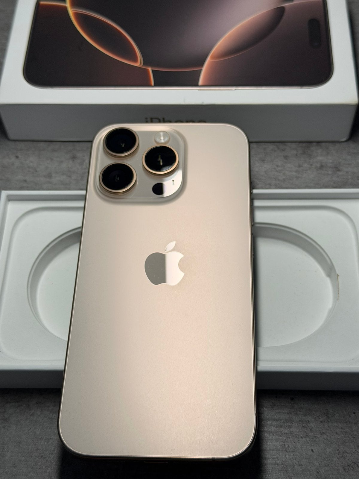  Apple iphone 16 Pro Desert Titanuim 128GB Bat.90%, Telecommunicatie, Mobiele telefoons | Apple iPhone, IPhone 16 Pro, Apple