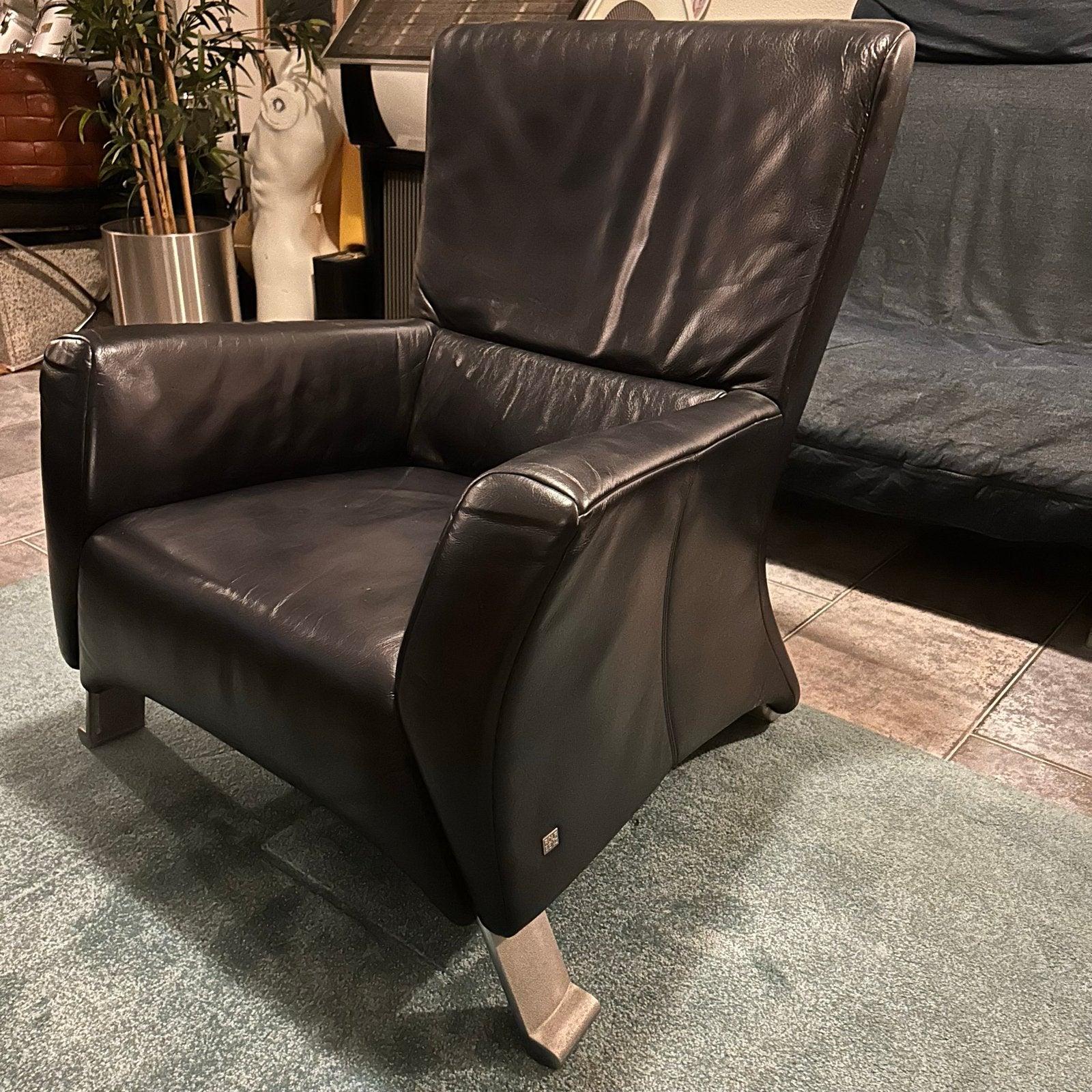 Rolf Benz 322 Leren Design Fauteuil Zwart Zo goed als NIEUW, Ophalen, Zwart, Leer, Zo goed als nieuw