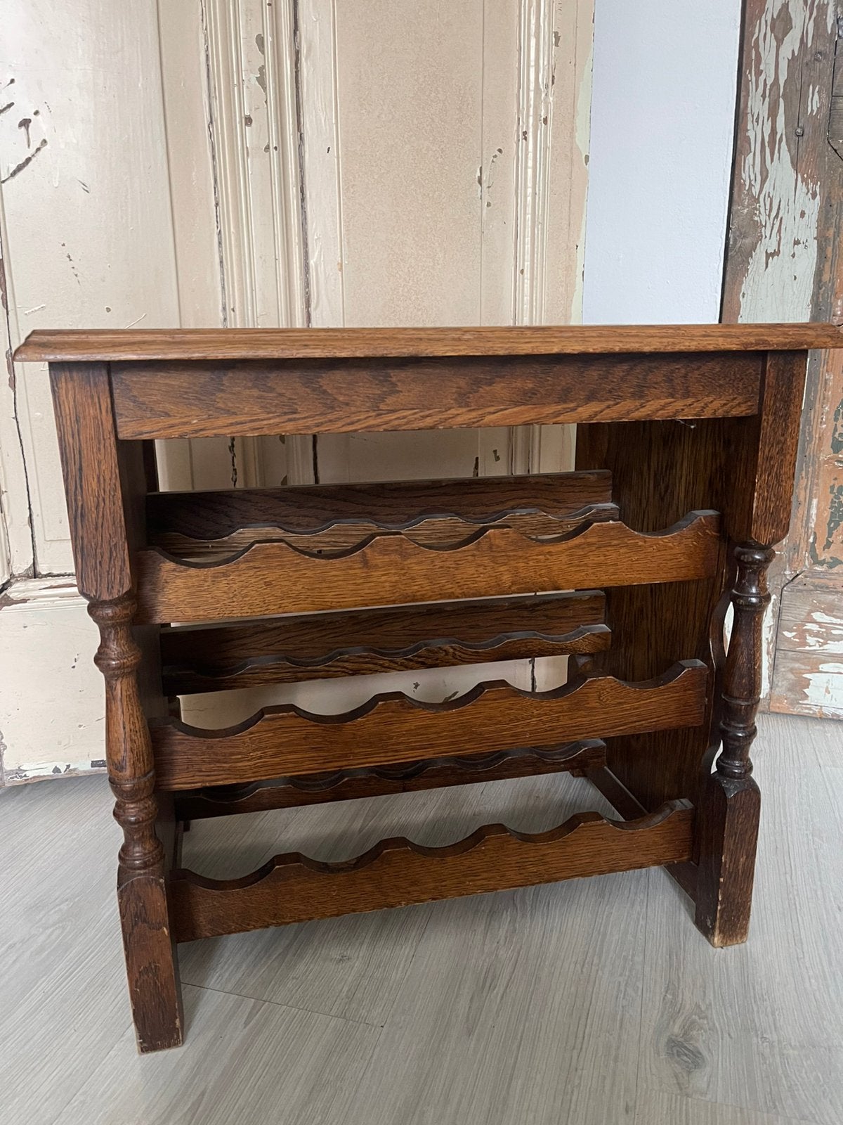 Houten wijnrek, Ophalen